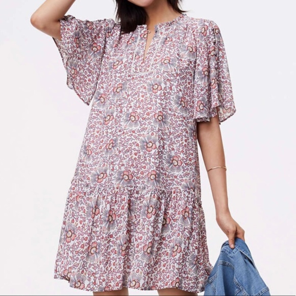 LOFT flowerbud button sleeve dress